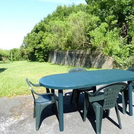 Chibau Berria-apercu Et Montagne A Cote De La Apartment